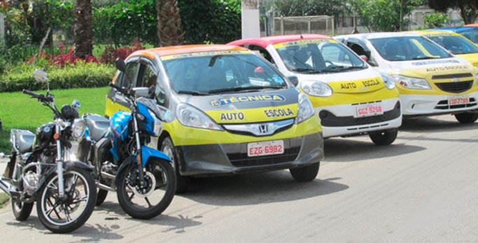 Locação de veículo com motorista
